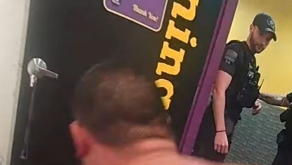 muškarac zapalio teretanu