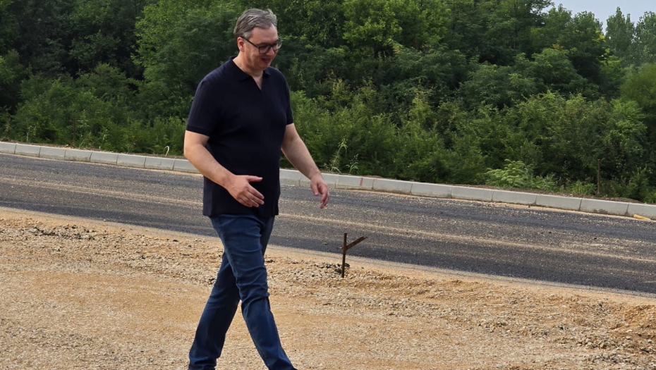 Vučić obilazi radove na Dunavskom koridoru kod Golupca