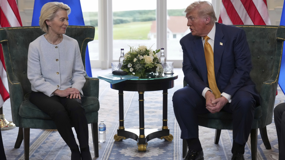 Donald Tramp i Ursula Fon der Lajen