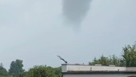 Već drugi dan Balkanski region potresa serija snažnih atmosferskih nestabilnosti koje sa sobom nose jake pljuskove, grmljavinu i lokalne oluje