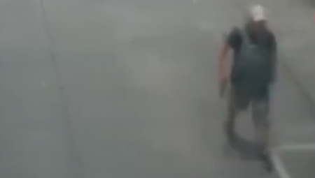 Najmanje šest osoba je ubijeno nakon što je napadač otvorio vatru u blizini prometne pijace hrane u Tajlandu