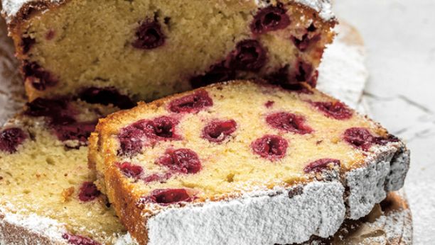 hleb sa bananama i višnjama