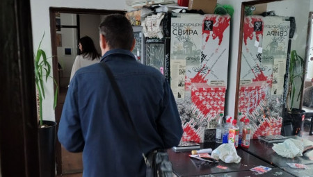 Besplatna izložba u SKC-u pod nazivom „Pogled u budućnost – kada bi blokade pobedile Srbiju“ prikazuje štetu i haos koji su ostavili blokadori nakon višemesečne okupacije prostora. Građani u šoku.