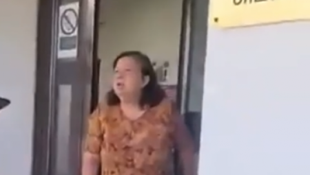 Ispred opštine Koceljeva je nastao incident kada su blokaderi zgubidani hteli da uđu u ustanovu