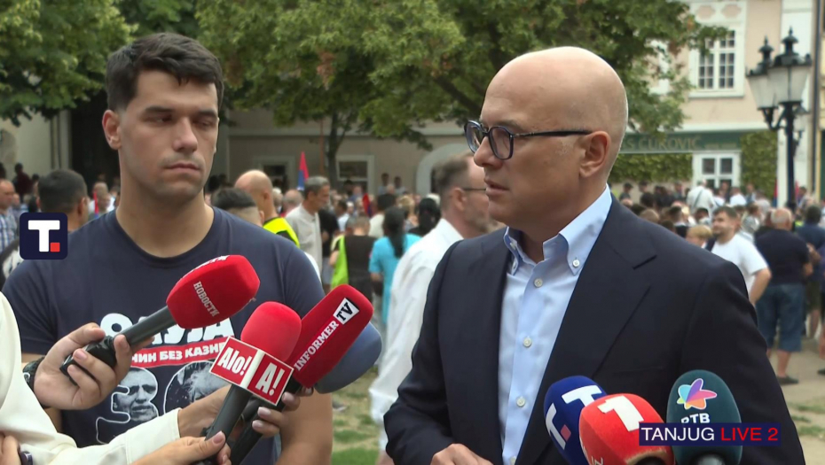 Obraćanje Miloša Vučevića u Sremskim Karlovcima