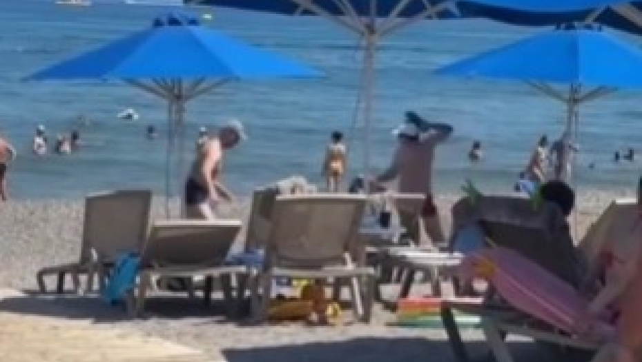 tuča na plaži