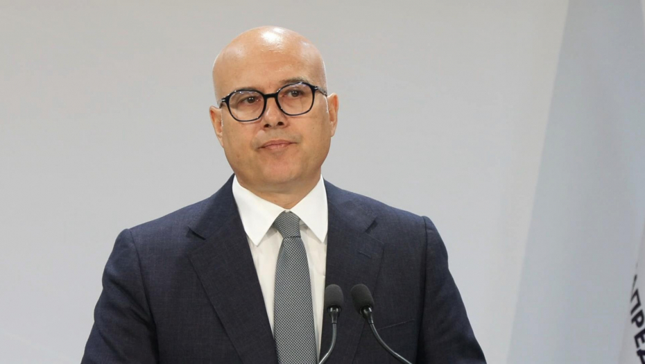 Konferencija za medije predsednika SNS Miloša Vučevića