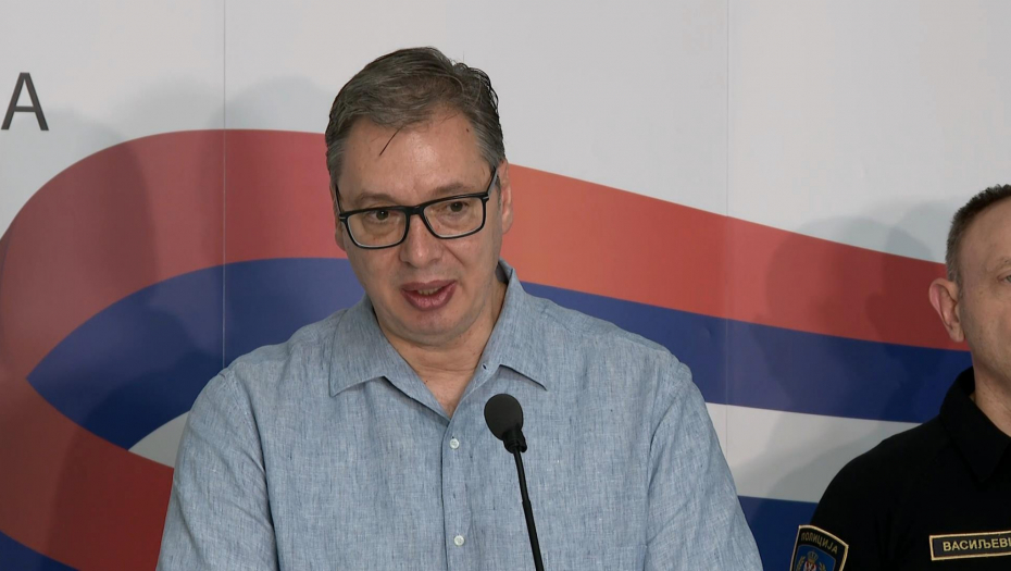 Predsednik saopštava najnovije informacije iz sedišta MUP u Palati Srbija