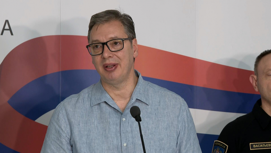 Predsednik saopštava najnovije informacije iz sedišta MUP u Palati Srbija