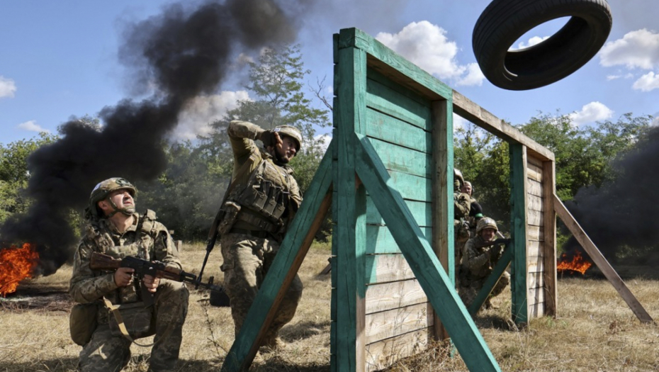 EPA/Press service of the 65th Mechanized Brigade