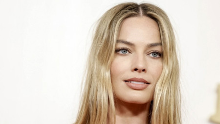 Gwyneth Paltrow v filmu z mlajšim ljubimcem in nova adaptacija 'Orkanskih višav' sprožata odzive