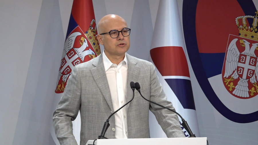 Konferencija za novinare predsednika SNS Miloša Vučevića