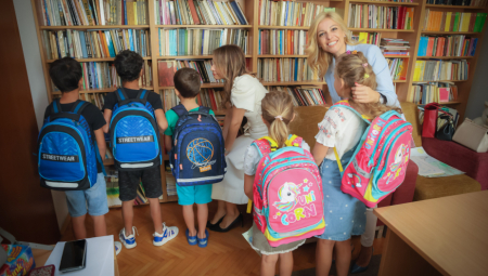 U susret Svetskom danu humanosti, Er Srbija je još jednom pokazala posvećenost društvenoj odgovornosti donirajući školski pribor deci iz SOS Dečijeg sela Kraljevo.