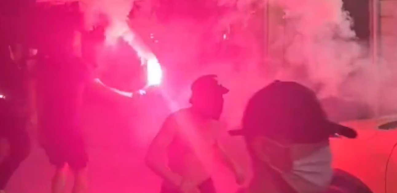 Blokaderi uništavaju lokal