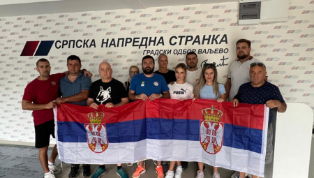 Aktivisti Srpske napredne stranke u Valjevu odlučno su se okupili kako bi obnovili prostorije gradskog odbora koje su prethodno bile uništene.