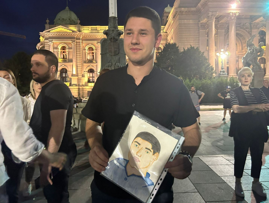 Građani se okupljaju u Beogradu