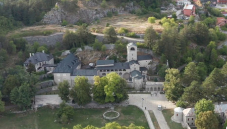 Povodom teksta objavljenog u “Vijestima” (https://www.vijesti.me/v/771073), objavljujemo integralni tekst odgovora iz Mitropolije, poslatih redakciji odnosnog medija pre gotovo tri meseca.