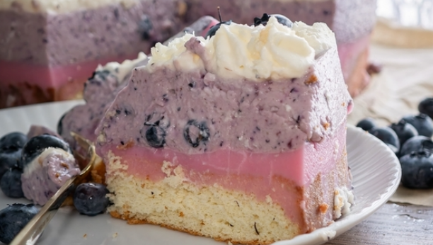 kolač sa borovnicama