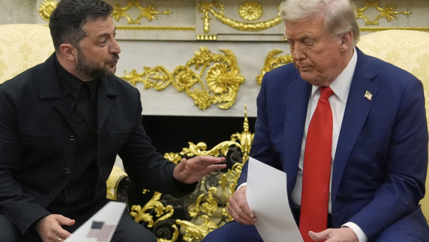 Tanjug/AP Photo/Julia Demaree Nikhinson)