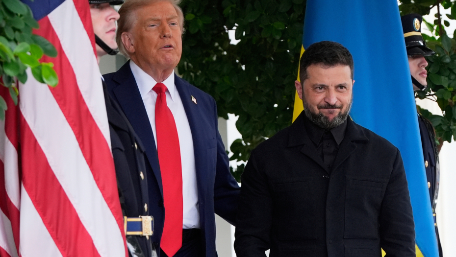 Tanjug/AP Photo/Julia Demaree Nikhinson)