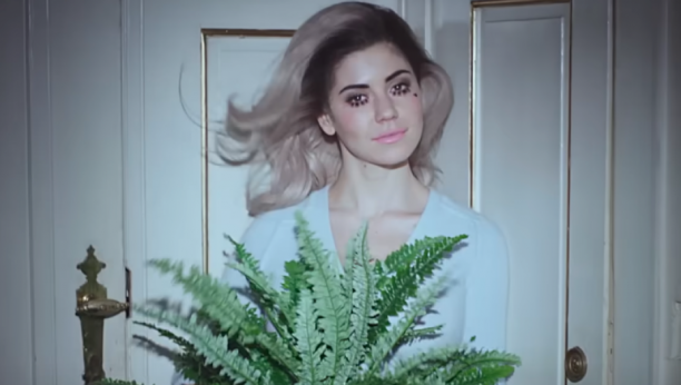 Printscreen/Youtube/MARINA