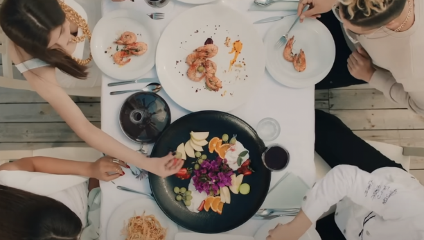 Printscreen/Youtube/Jonas Blue