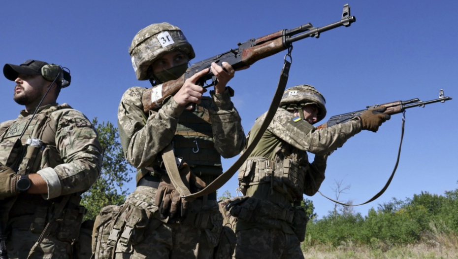 EPA/UKRAINE'S 65TH MECHANIZED BRIGADE PRESS SERVICE HANDOUT
