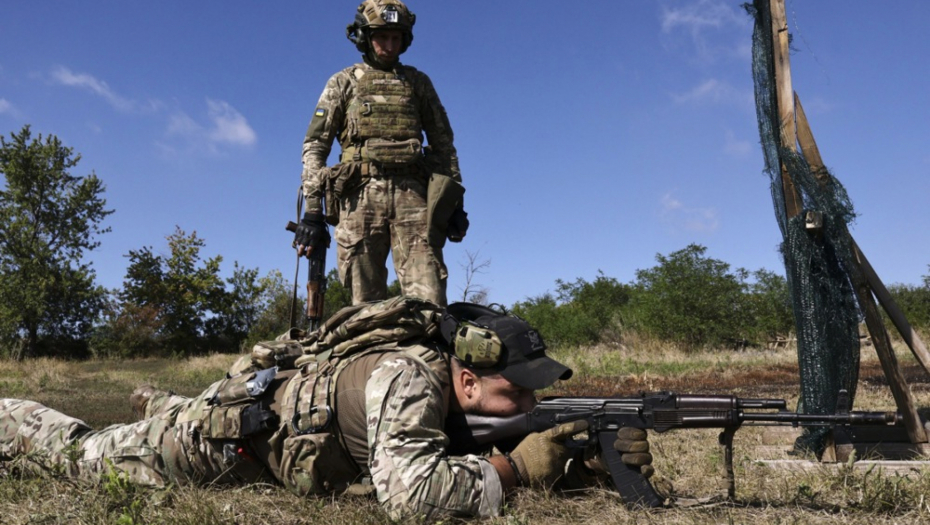 EPA/UKRAINE'S 65TH MECHANIZED BRIGADE PRESS SERVICE HANDOUT