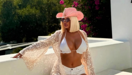 Izabrala je najskuplji hotel, u kojem ima sve što joj je potrebno da maksimalno uživa