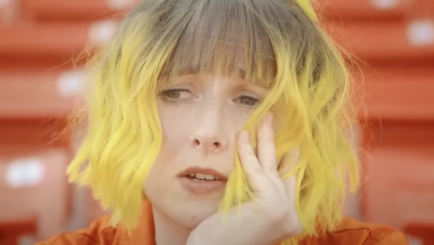 Printscreen/Youtube/Tessa Violet