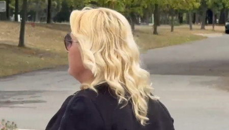 Pevačica ponovo šokira potezom