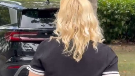 Naša pevačica u makedonskom udžbeniku