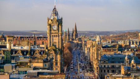 Edinburg u Velikoj Britaniji je najskuplji grad za turiste u Evropi.