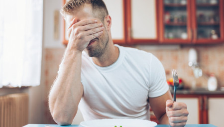 Mladić je isprobao dijetu iz 19. veka, koja preporučuje smanjen unos ugljenih hidrata, ali i namirnice koje se danas izbegavaju u širokom luku