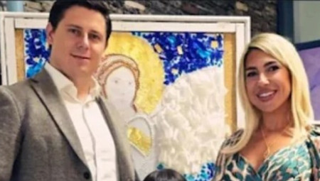 Pred prvi ulazak u školsku klupu Jovani i Lei se pridružio i voditeljkin bivši suprug Vojislav Milošević.