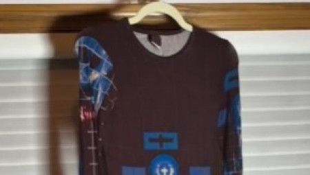 Žena iz Viskonsina koja se bavi prodajom vintage odeće na društvenim mrežama doživela je neprijatnu situaciju nakon što je slučajno prodala dizajnersku haljinu vrednu hiljade dolara za samo 135 dolara (116 evra)