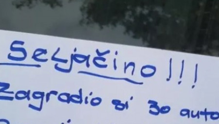 Problem parkiranja u Srbiji i dalje ne jenjava, a strpljenje stanara sve je tanje