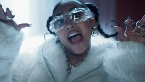 Printscreen/Youtube/FKA twigs