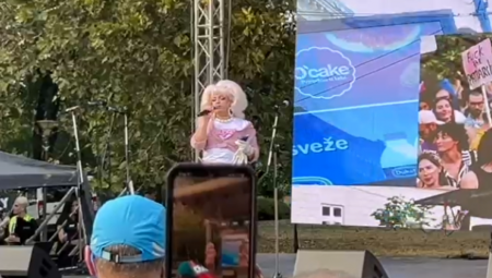 Sramne scene snimljene su danas u parku Manjež