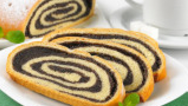 posna štrudla sa makom