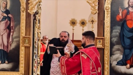 Episkop Eparhije osečko-poljske, Heruvim, održao je moleban za novu školsku godinu u Dalju, poručivši da je "škola velika učionica u kojoj se uči poslušnosti"