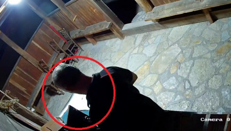 U Loznici je hapšen zbog skakanja na automobil na blokadama. Prilikom pohoda na stanicu "Prokop" kada je Zlatko Kokanović predvodio proteste bio im je "obezbeđenje"