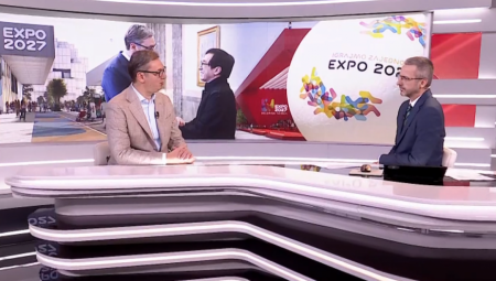 Predsednik Vučić osudio je zahteve za sankcije protiv sopstvenog naroda i policajaca, ističući da takve akcije pokazuju potpuni nedostatak moralnog kredibiliteta i da političari nikada ne smeju tražiti kaznu od stranih država.