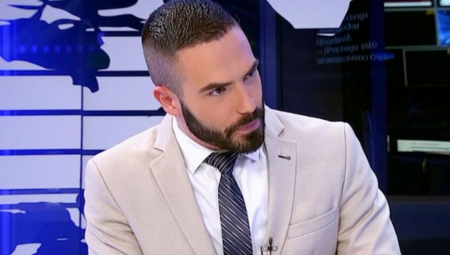 Nakon smrti majke i bake, Mihajlo je bio izgubljen u okolnostima u kojima se tada našao