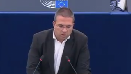 Hrvatski predstavnik u Evropskom parlamentu Tomislav Sokol ponovo je napao Beograd, kao i Srpsku pravoslavnu crkvu (SPC).