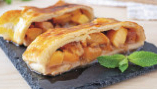 štrudla sa breskvama