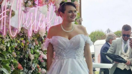 Dan koji je trebalo da bude proslava prijateljstva i izlaz iz slomljenog srca pretvorio se u noćnu moru za jednu ženu u Velikoj Britaniji