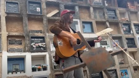 Većina izražava razočaranje što su uopšte kupili kartu i došli