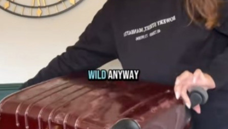 Često, ono što je smeće za nekoga može postati pravo blago za drugog. Na aukcijama i specijalnim prodajama možete pronaći izgubljene kofere sa aerodroma, čiji sadržaj ostaje misterija dok ih neko ne otvori