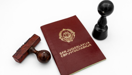 Pasoši nisu samo dokumenti za prelazak granica – oni su dokaz identiteta i državljanstva, a istorija pokazuje koliko su se njihova pravila i upotreba tokom vremena menjali